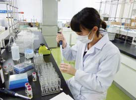 分析実験の様子