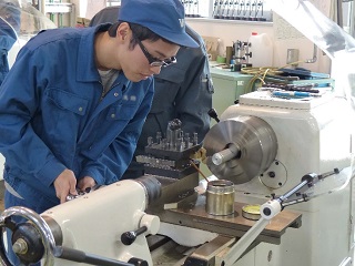 講義名：工作実習（１～３年生）